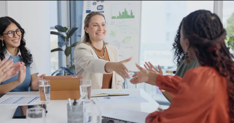 The 10 steps to closing more sales